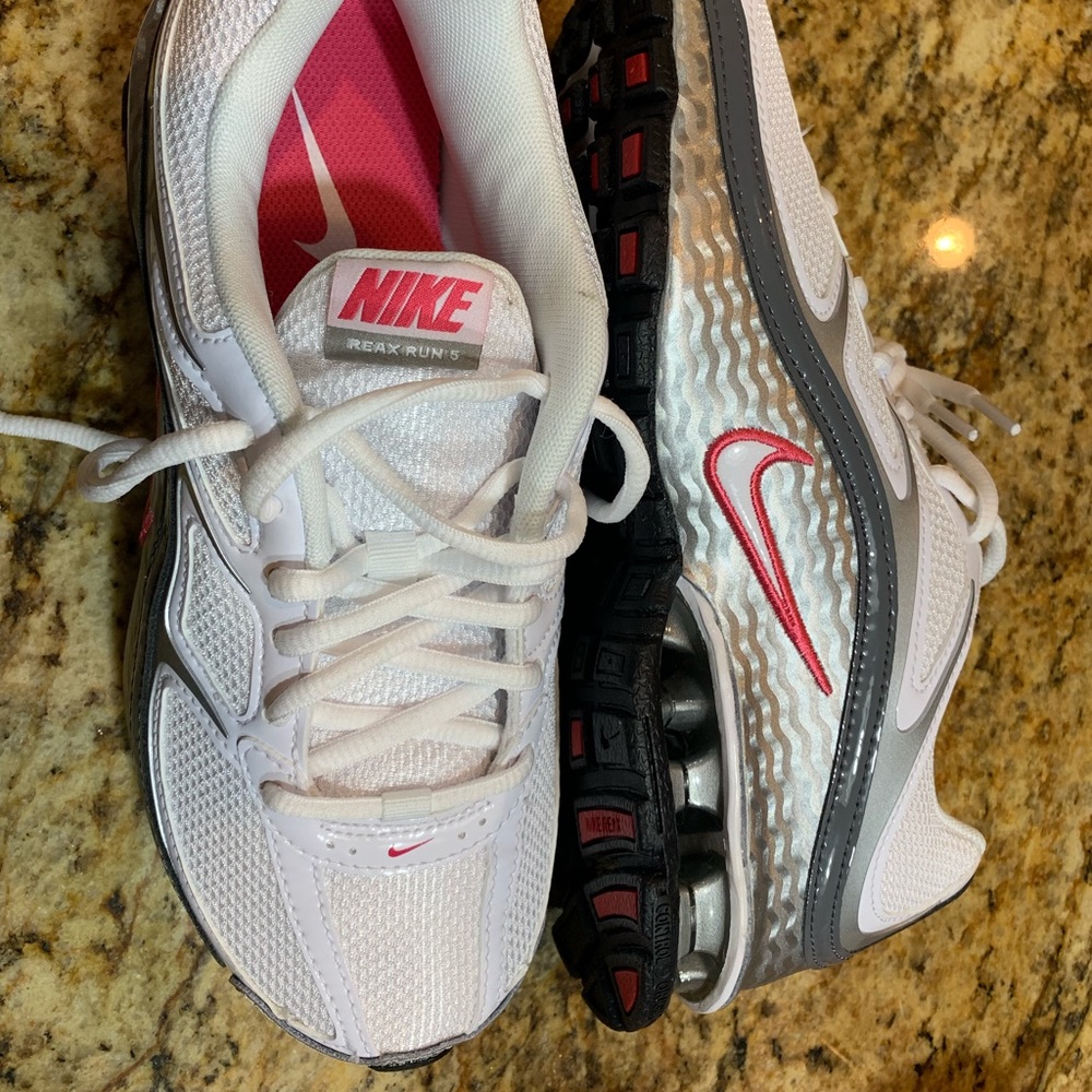 Nike REAX RUN 5